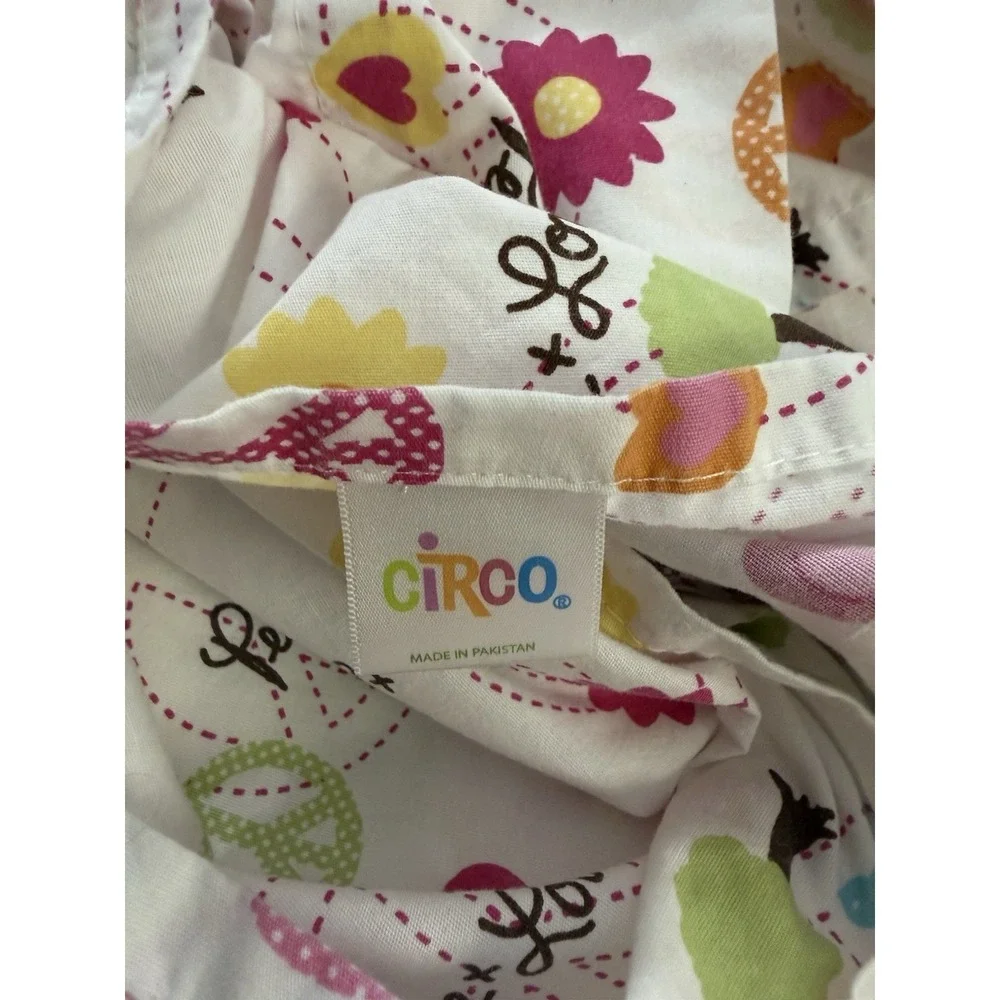 VTG  Circo Peace & Love Twin Flat Sheet | Retro Hippie Floral Heart Birds 2013